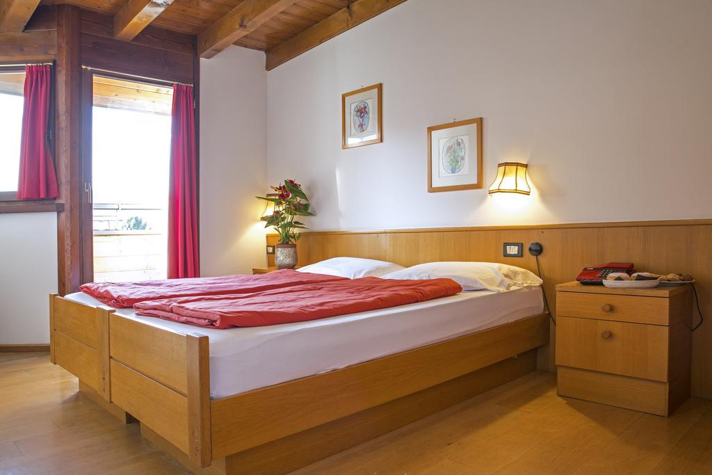Hotel San Valier Cavalese Phòng bức ảnh